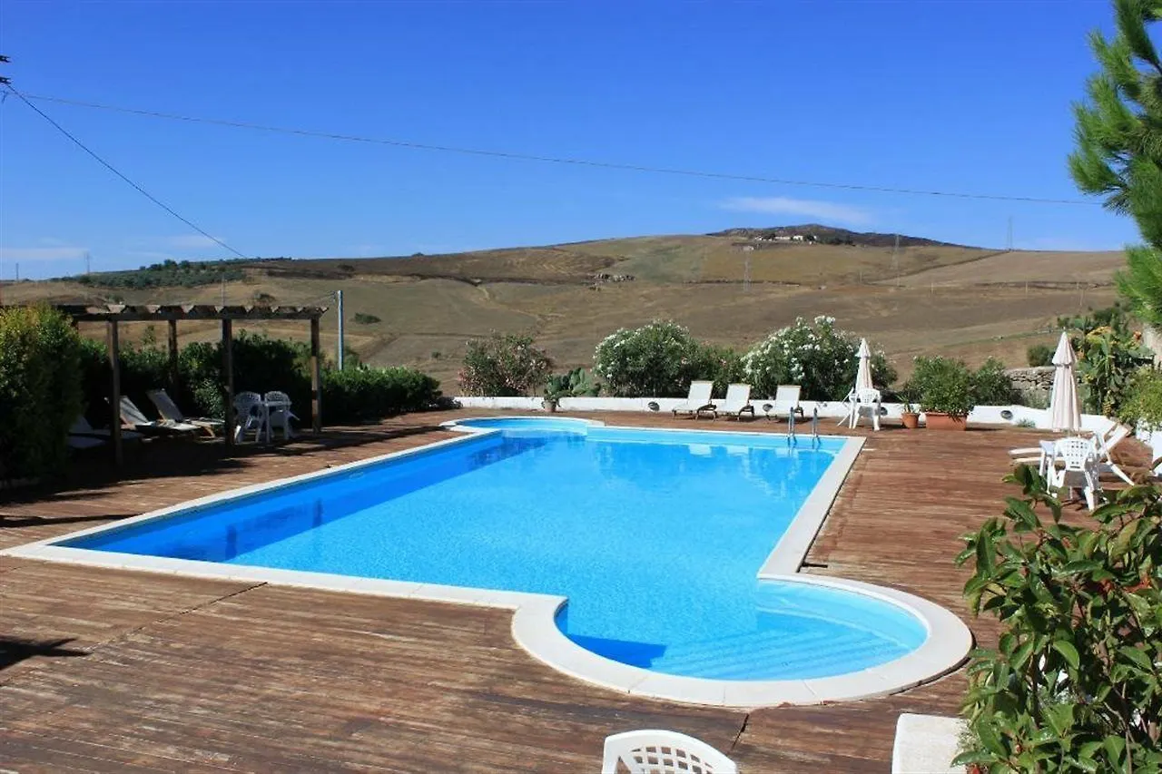 בית כפרי פיאנה דלי אלבנזי Agriturismo Sant'Agata